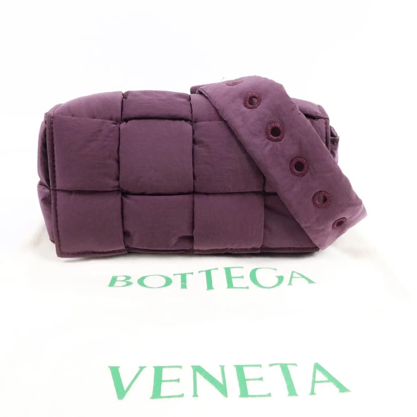 BOTTEGA VENETA 肩背包 尼龍