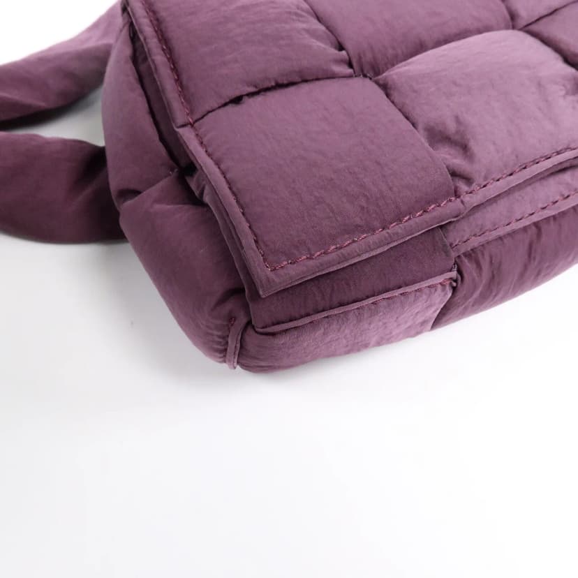 BOTTEGA VENETA 肩背包 尼龍