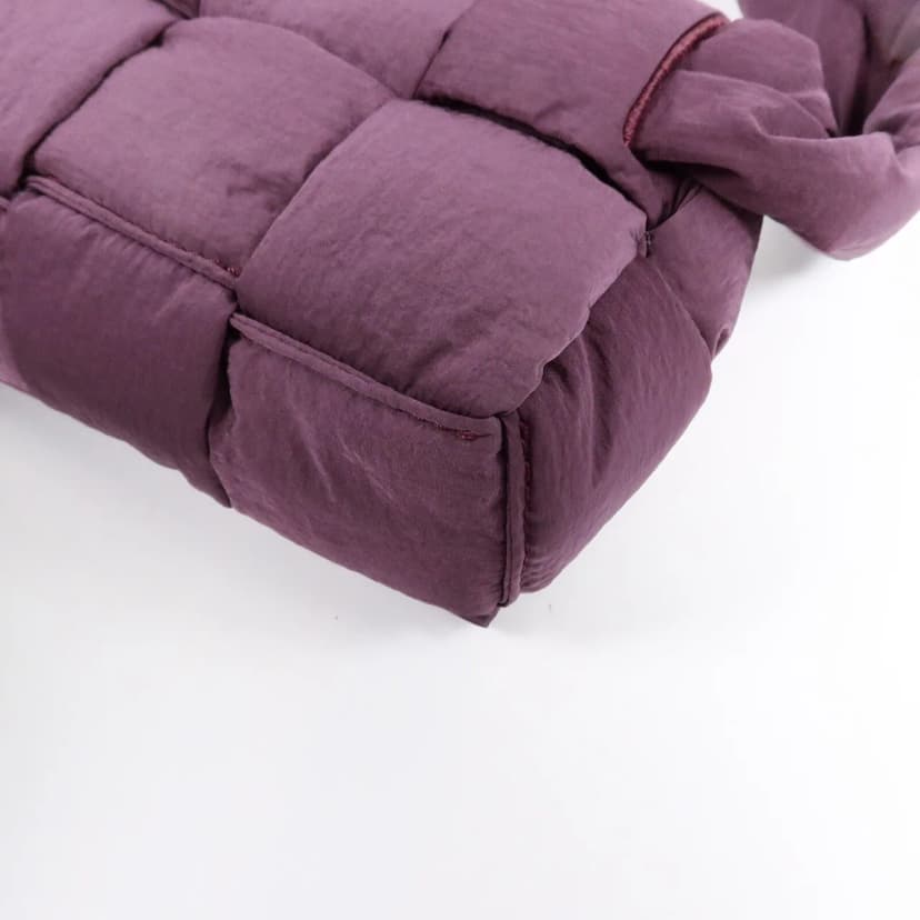 BOTTEGA VENETA 肩背包 尼龍