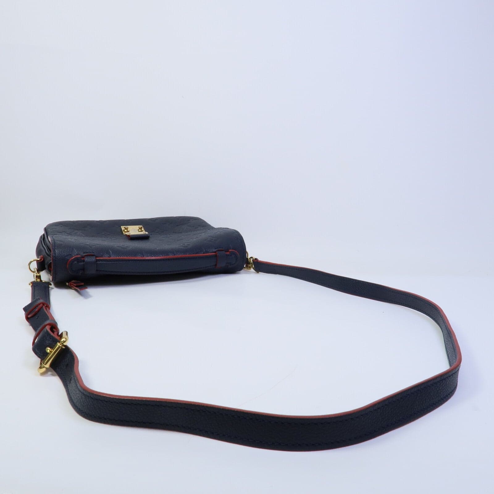 LOUIS VUITTON Pochette Metis M44071 2-Way Bag Calfskin