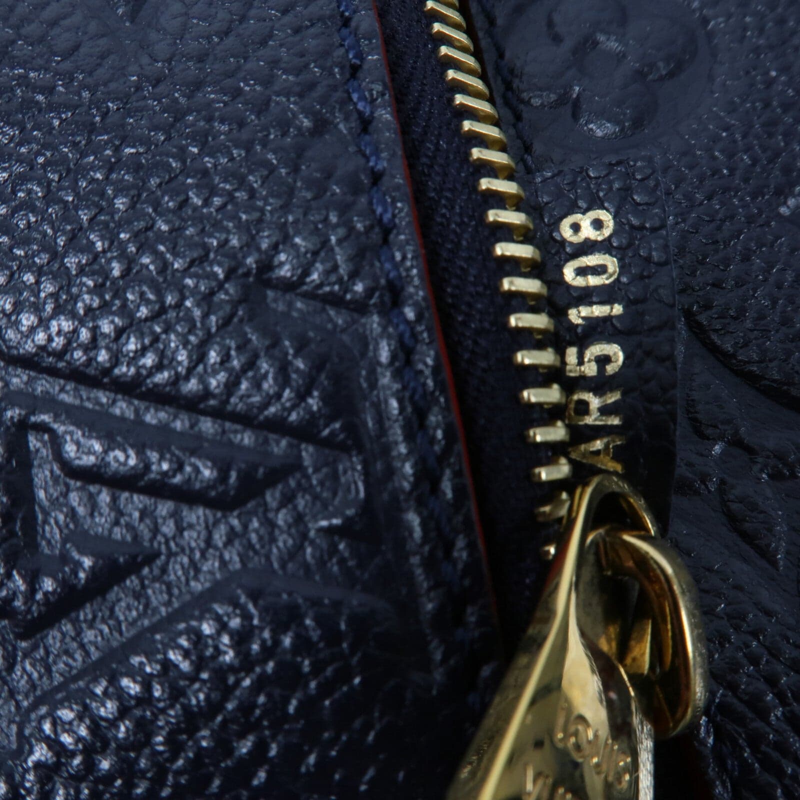 LOUIS VUITTON Pochette Metis M44071 2-Way Bag Calfskin