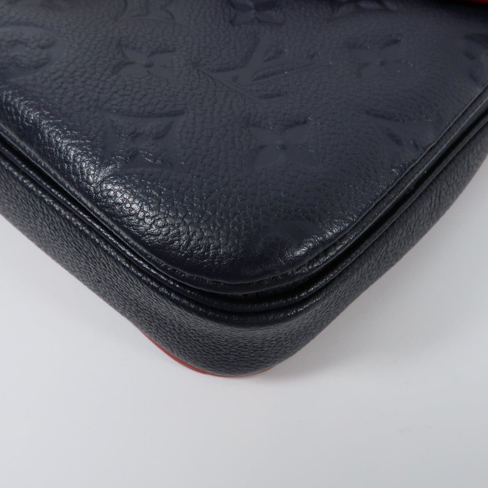 LOUIS VUITTON Pochette Metis M44071 2-Way Bag Calfskin