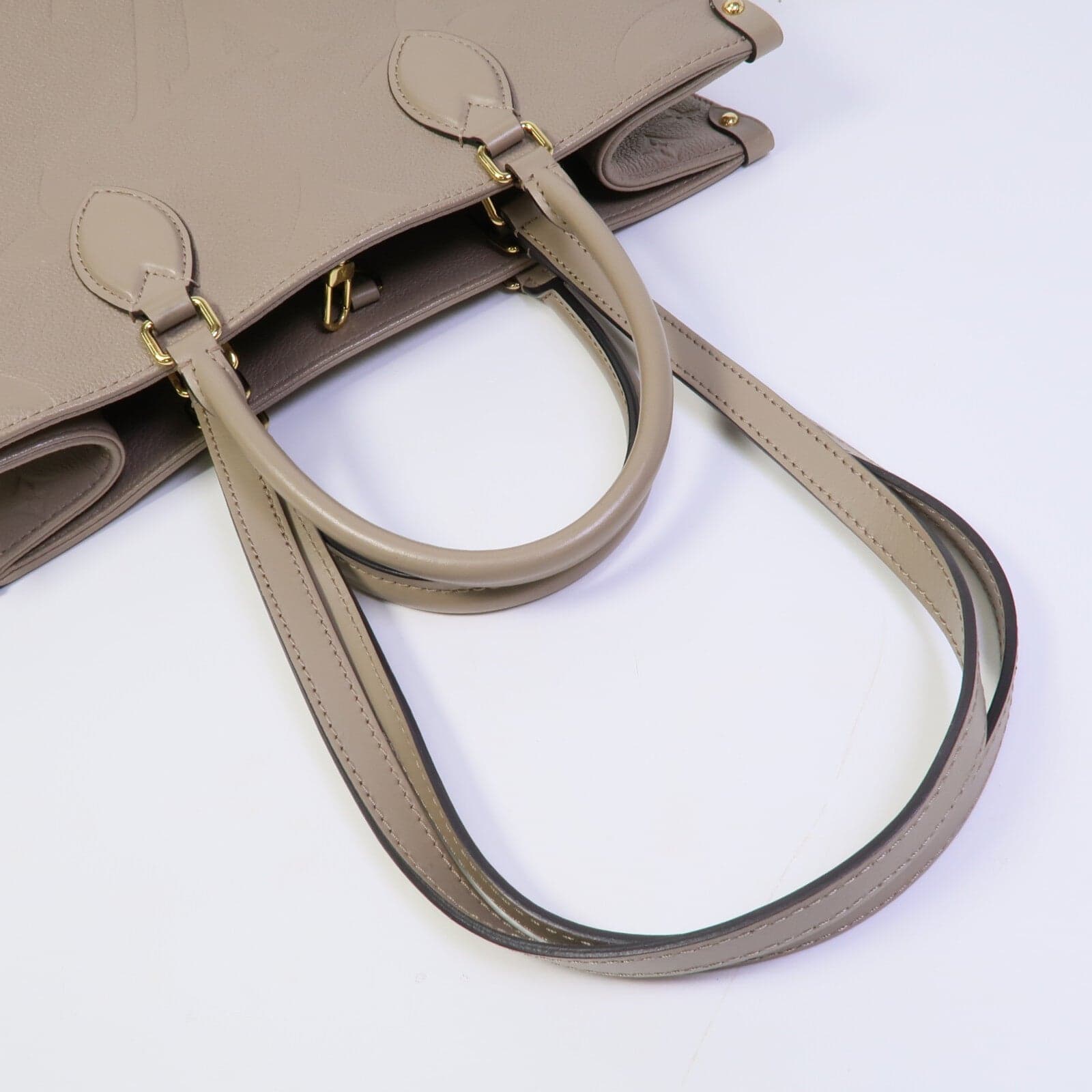 LOUIS VUITTON OnTheGo M45607 2-Way Bag Calfskin