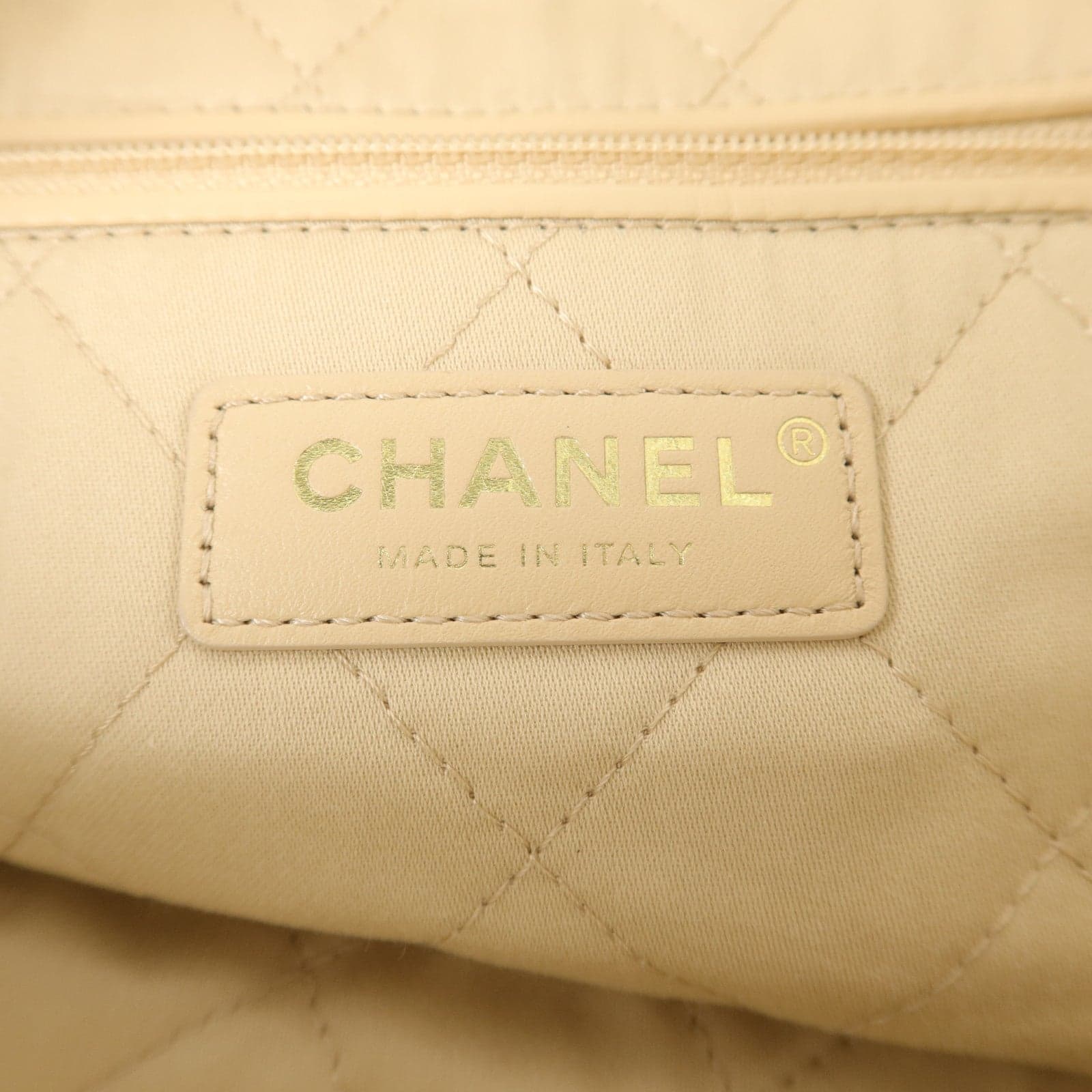 LOUIS VUITTON 肩背包 牛皮
