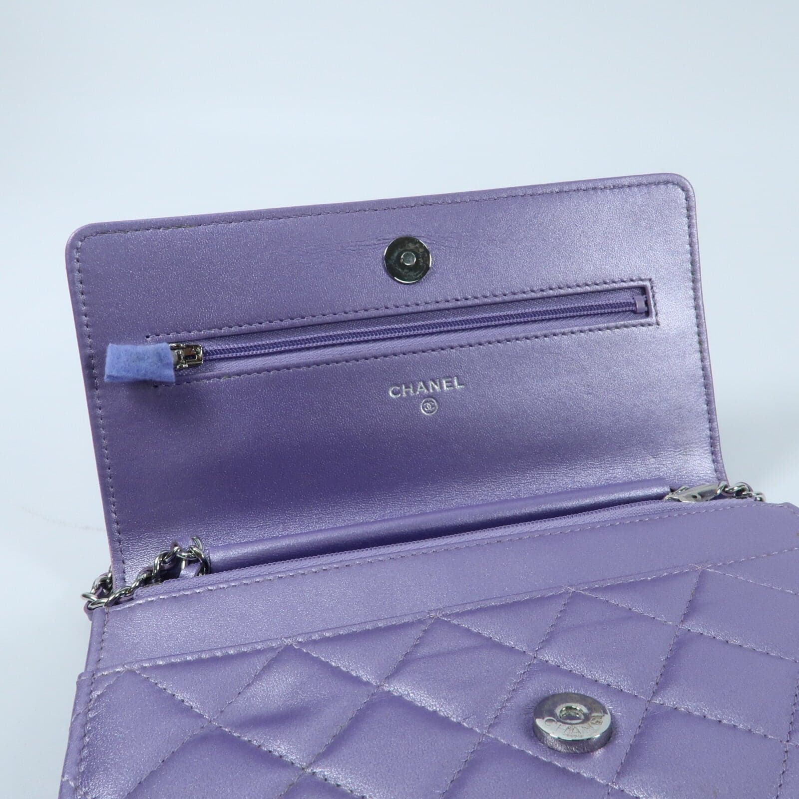 LOUIS VUITTON AP0250 肩背包 羊皮