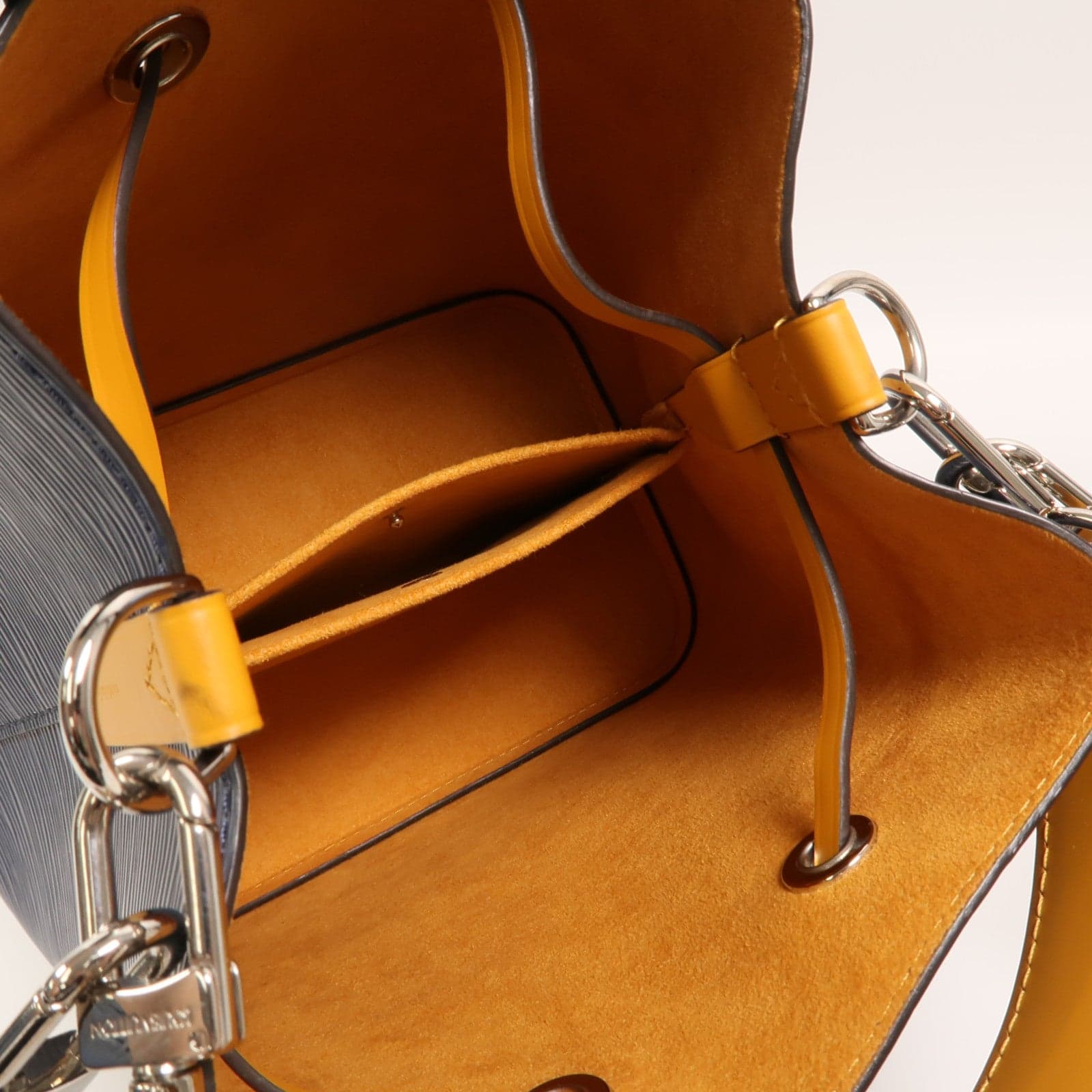 LOUIS VUITTON NeoNoe M53610 2-Way Bag Calfskin
