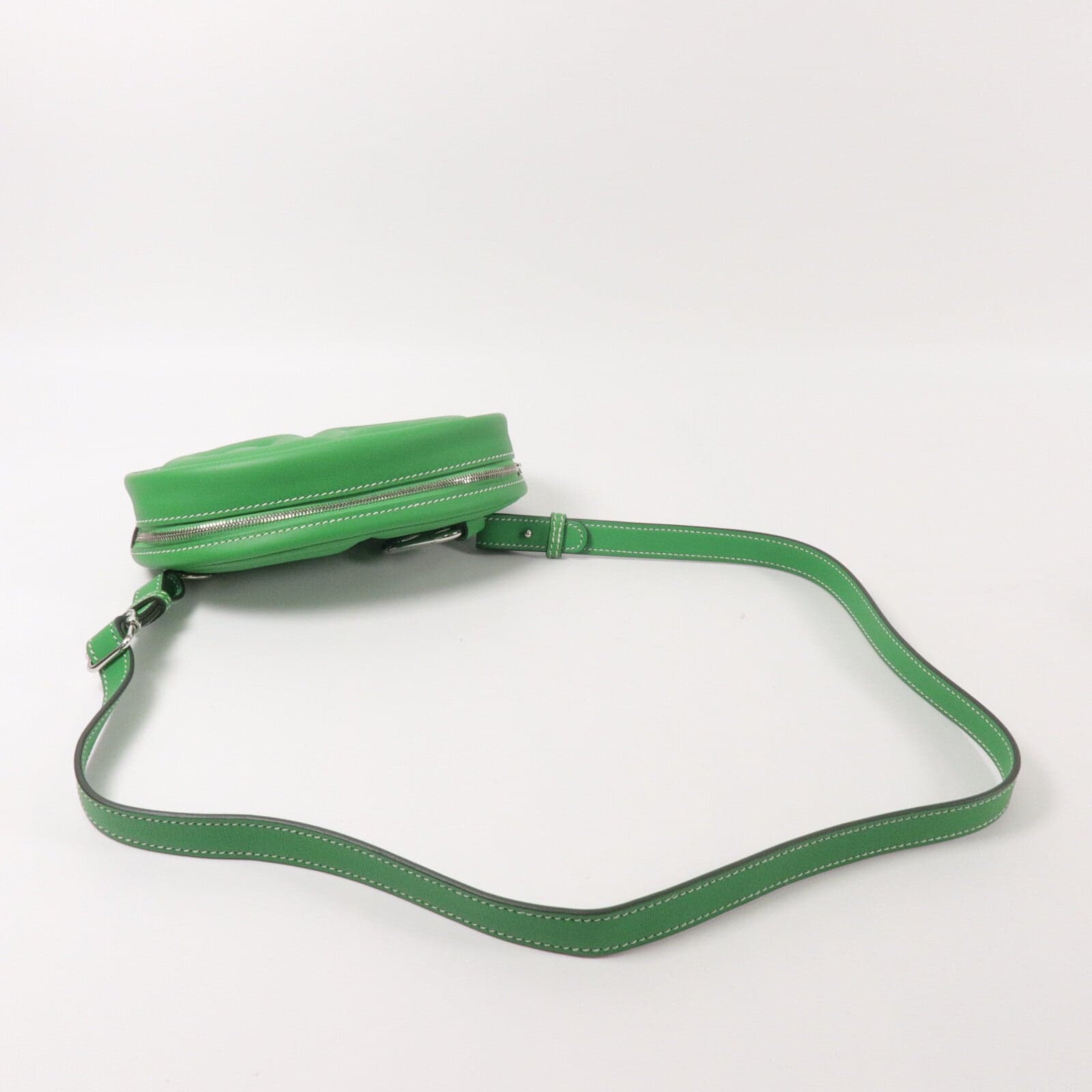 LOUIS VUITTON Loop 腰包 牛皮