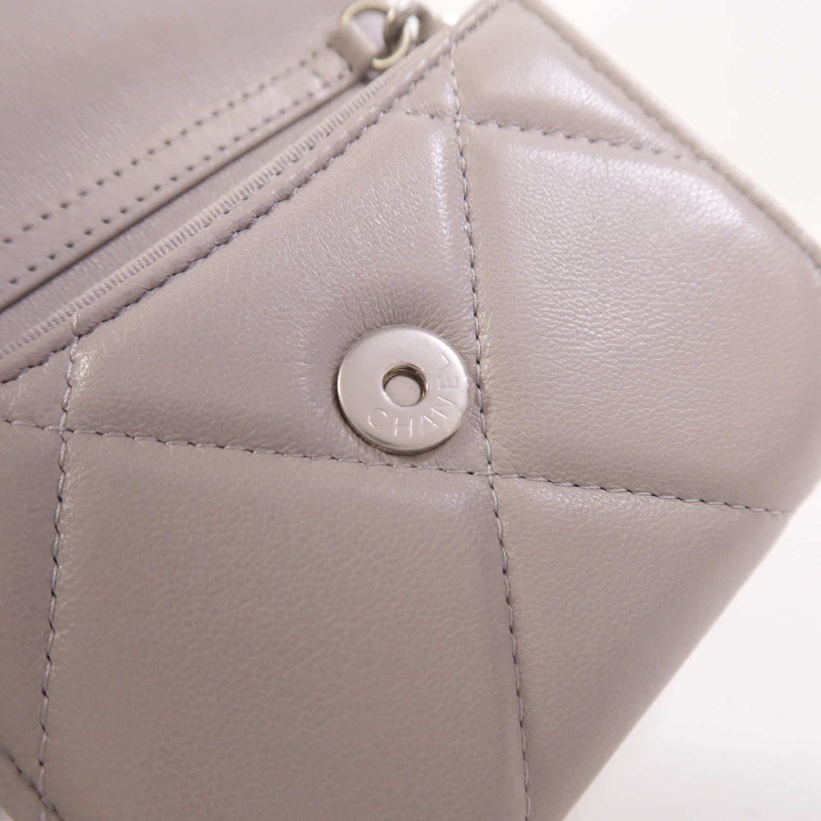 LOUIS VUITTON AP1787 肩背包 羊皮