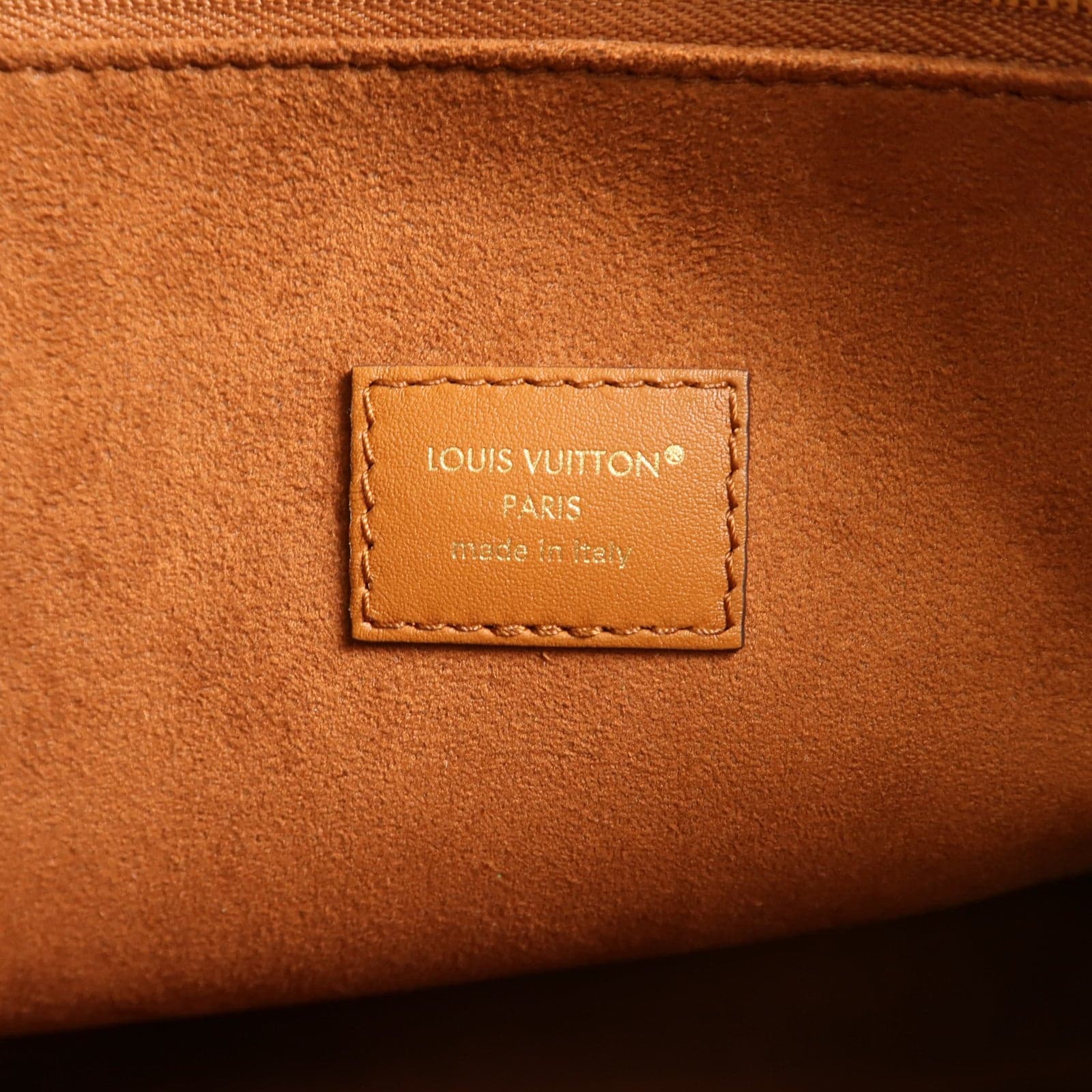 LOUIS VUITTON OnTheGo M14235 肩背包 塗層帆布