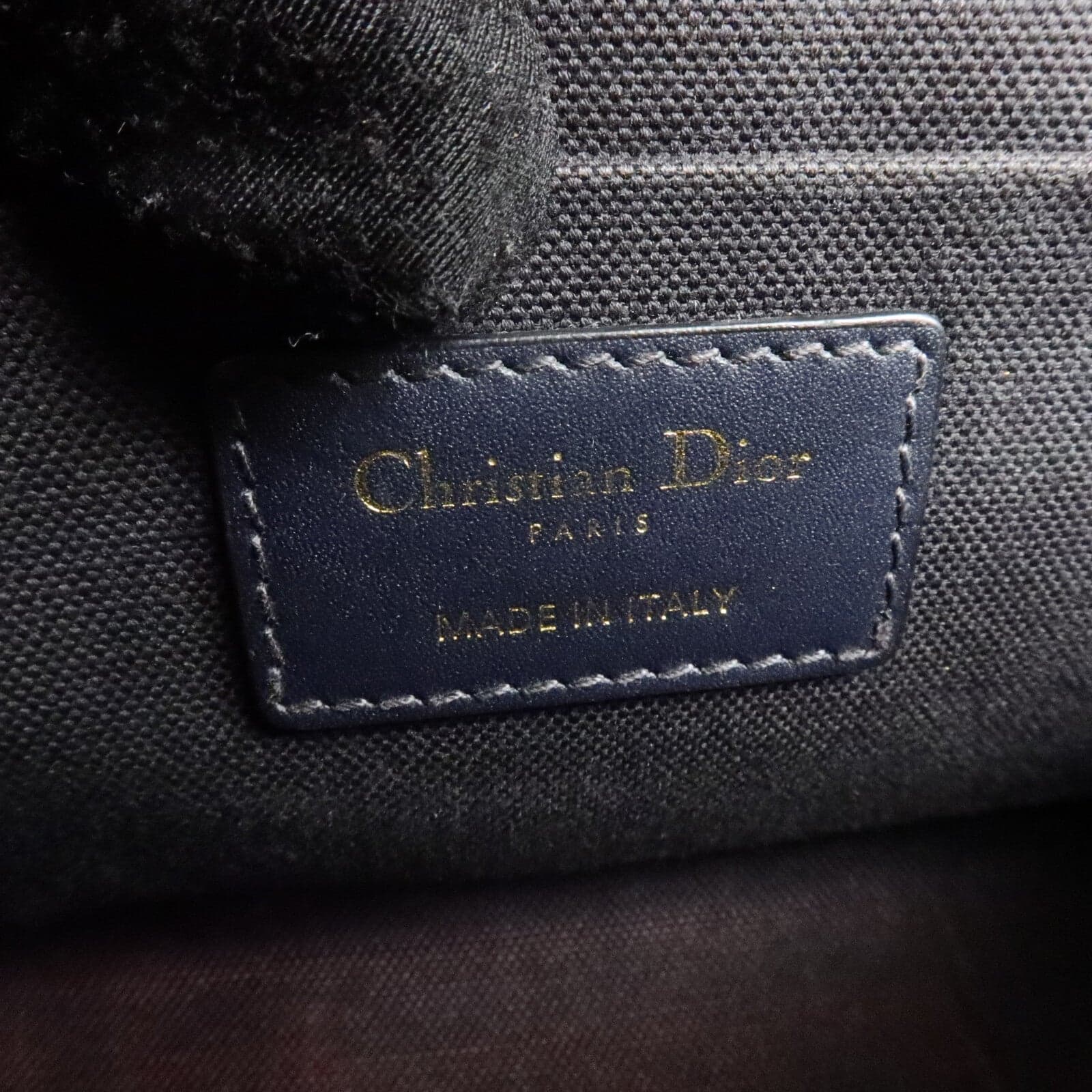LOUIS VUITTON Montaigne M9204UTZQ 肩背包 帆布