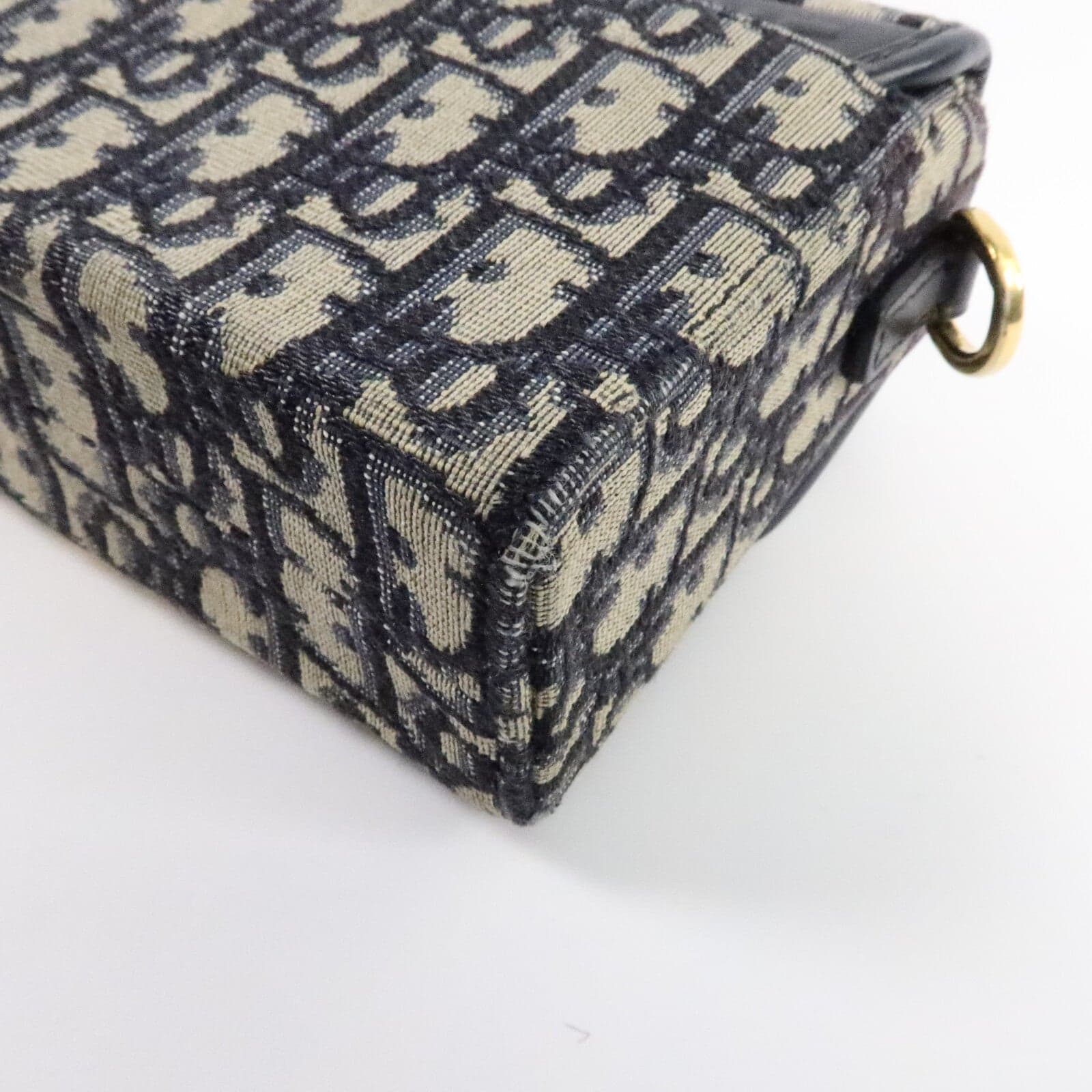 LOUIS VUITTON Montaigne M9204UTZQ 肩背包 帆布