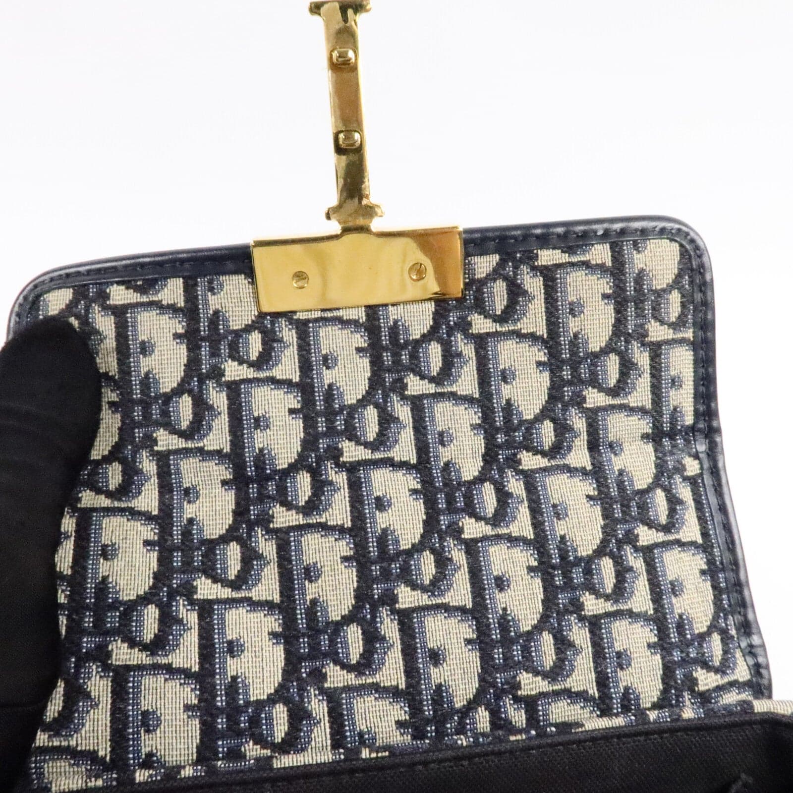 LOUIS VUITTON Montaigne M9204UTZQ 肩背包 帆布