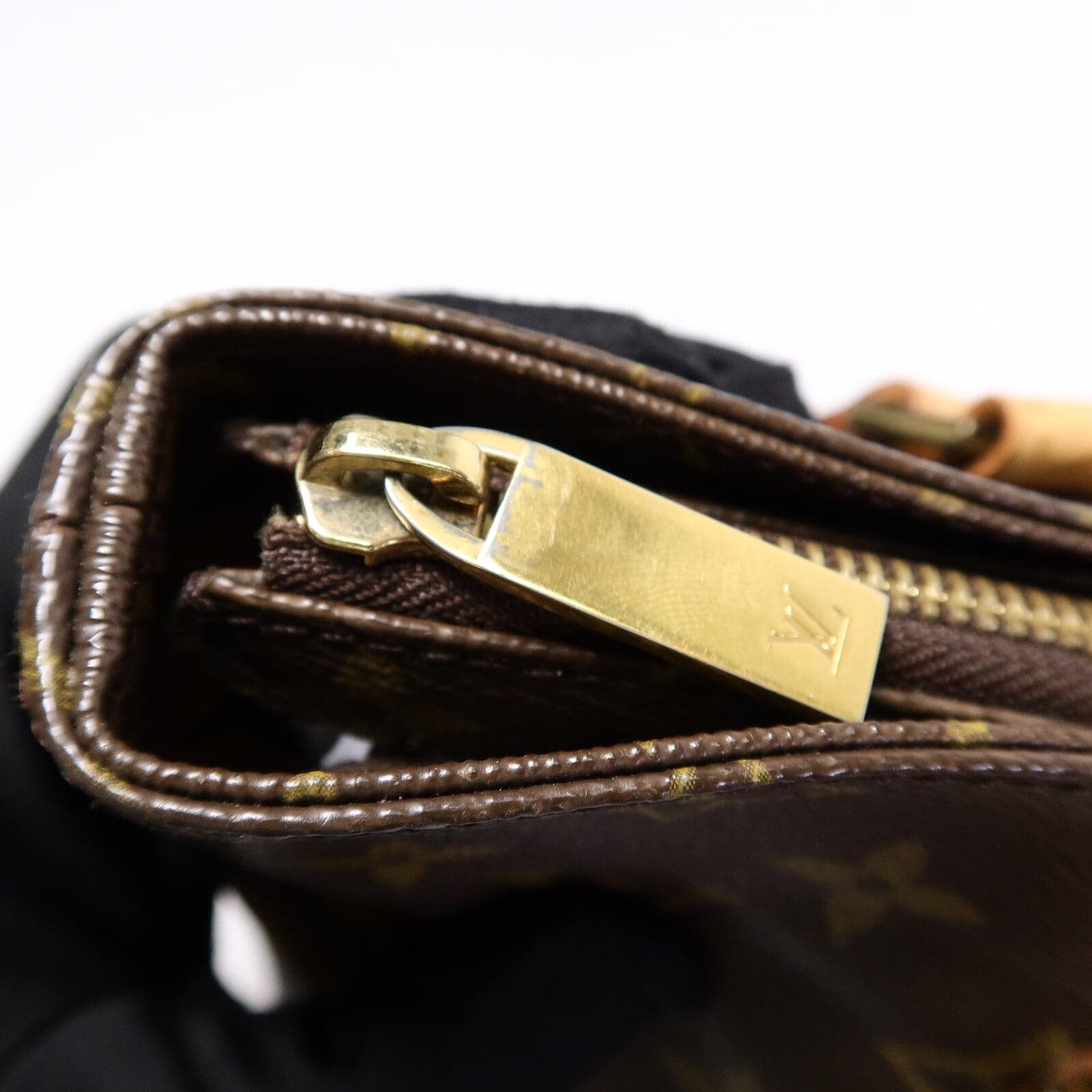 LOUIS VUITTON M51148 肩背包 塗層帆布