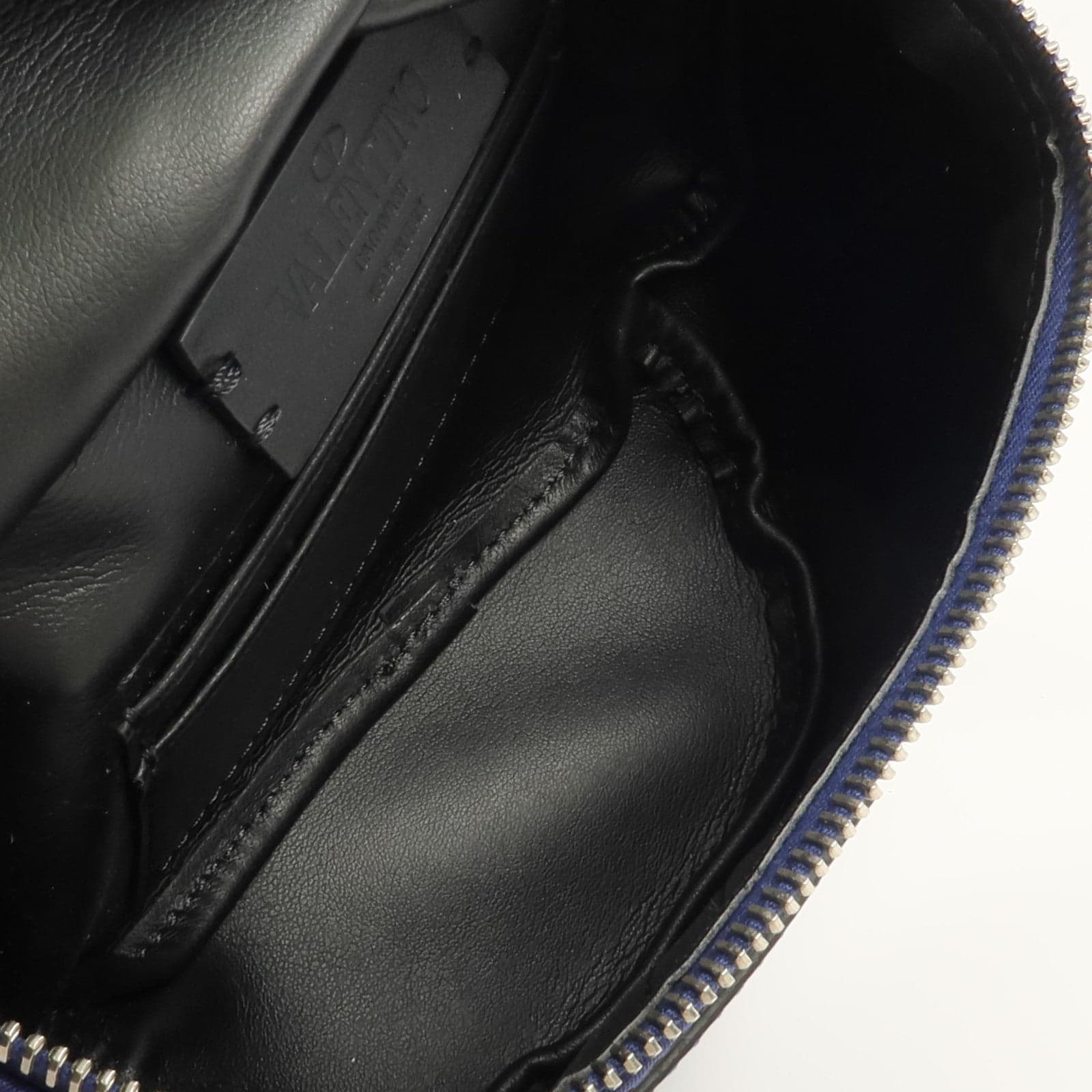 LOUIS VUITTON 肩背包 尼龍