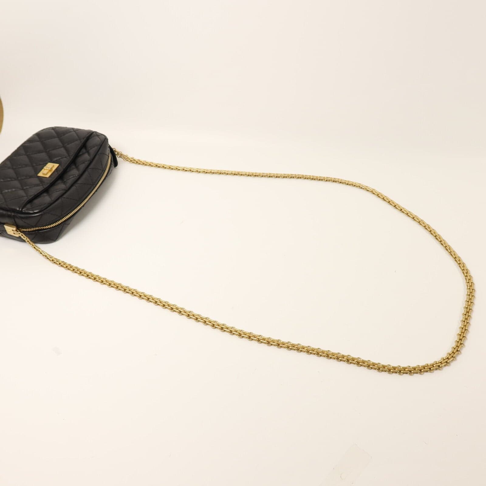LOUIS VUITTON 肩背包 牛皮