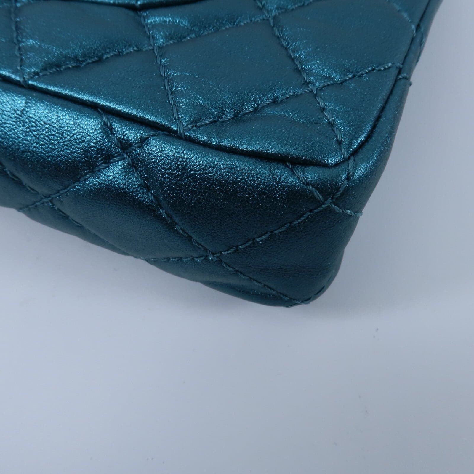 LOUIS VUITTON 肩背包 羊皮
