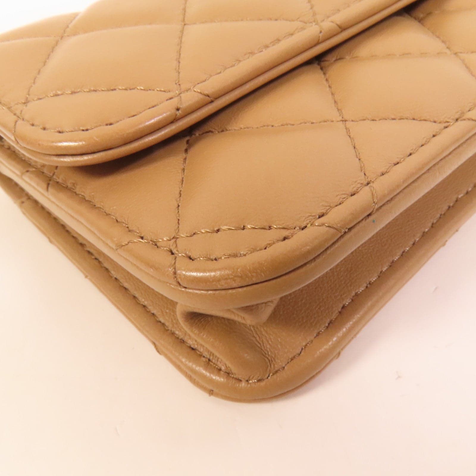 LOUIS VUITTON 肩背包 羊皮