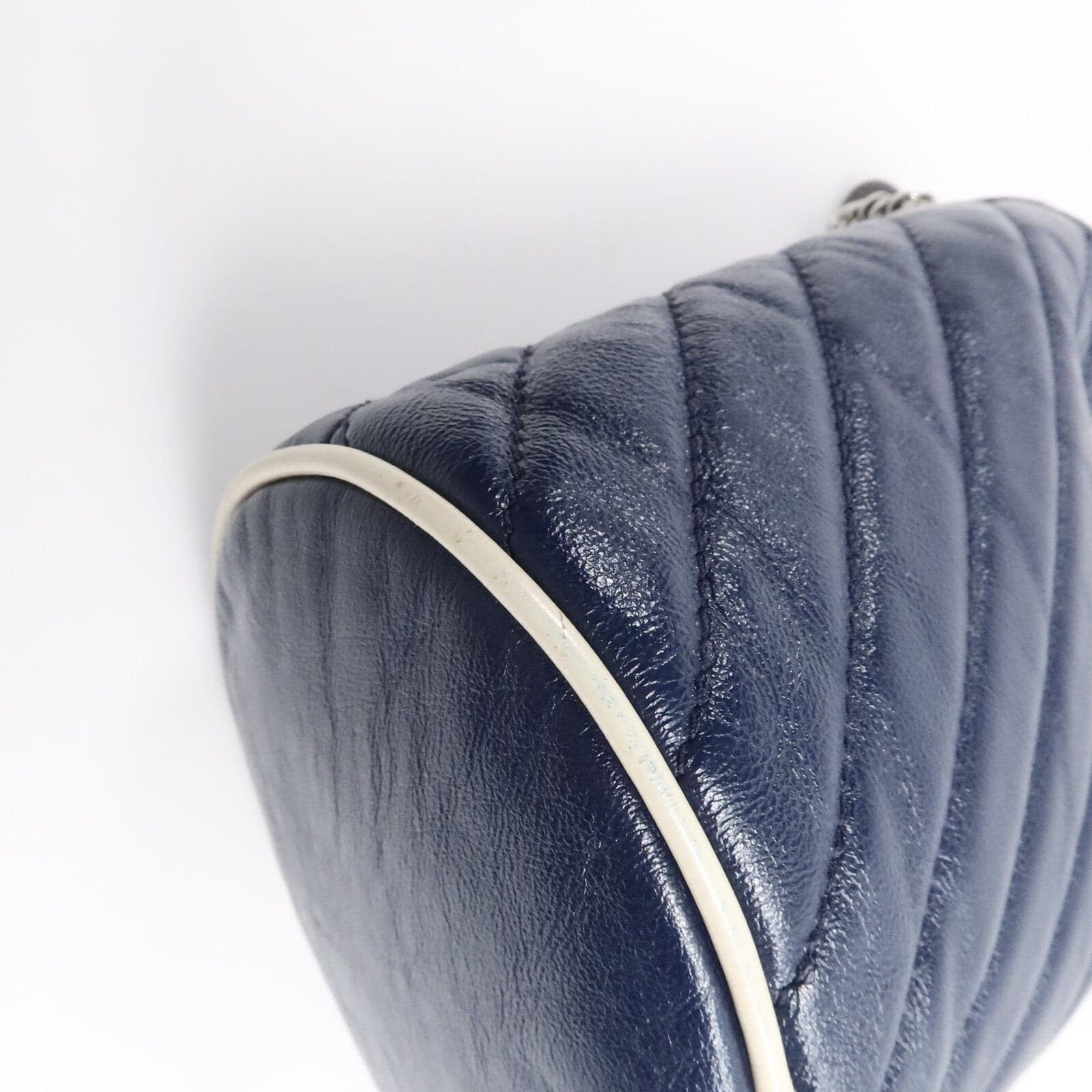 LOUIS VUITTON Bucket 573812 肩背包 牛皮