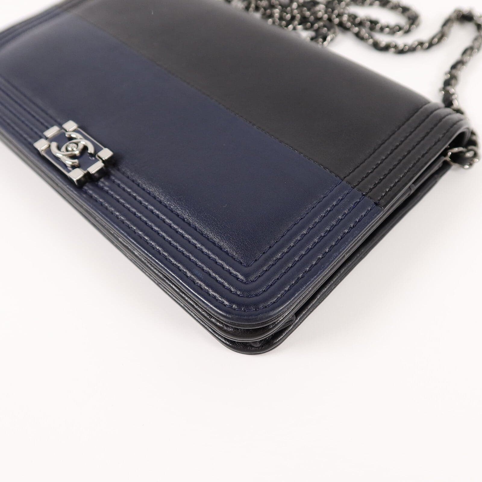 LOUIS VUITTON A80287 肩背包 羊皮