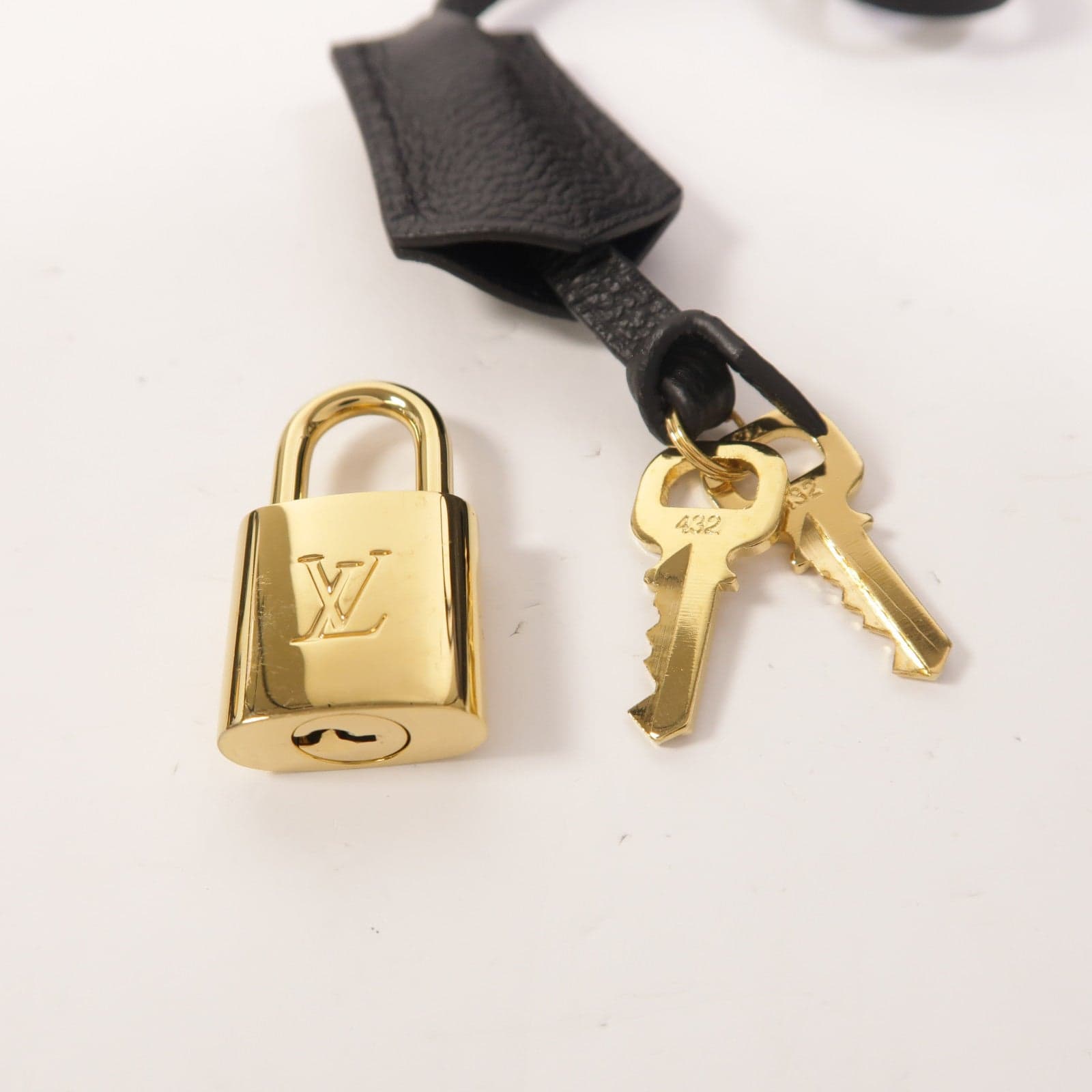 LOUIS VUITTON Montaigne M41048 兩用包 牛皮