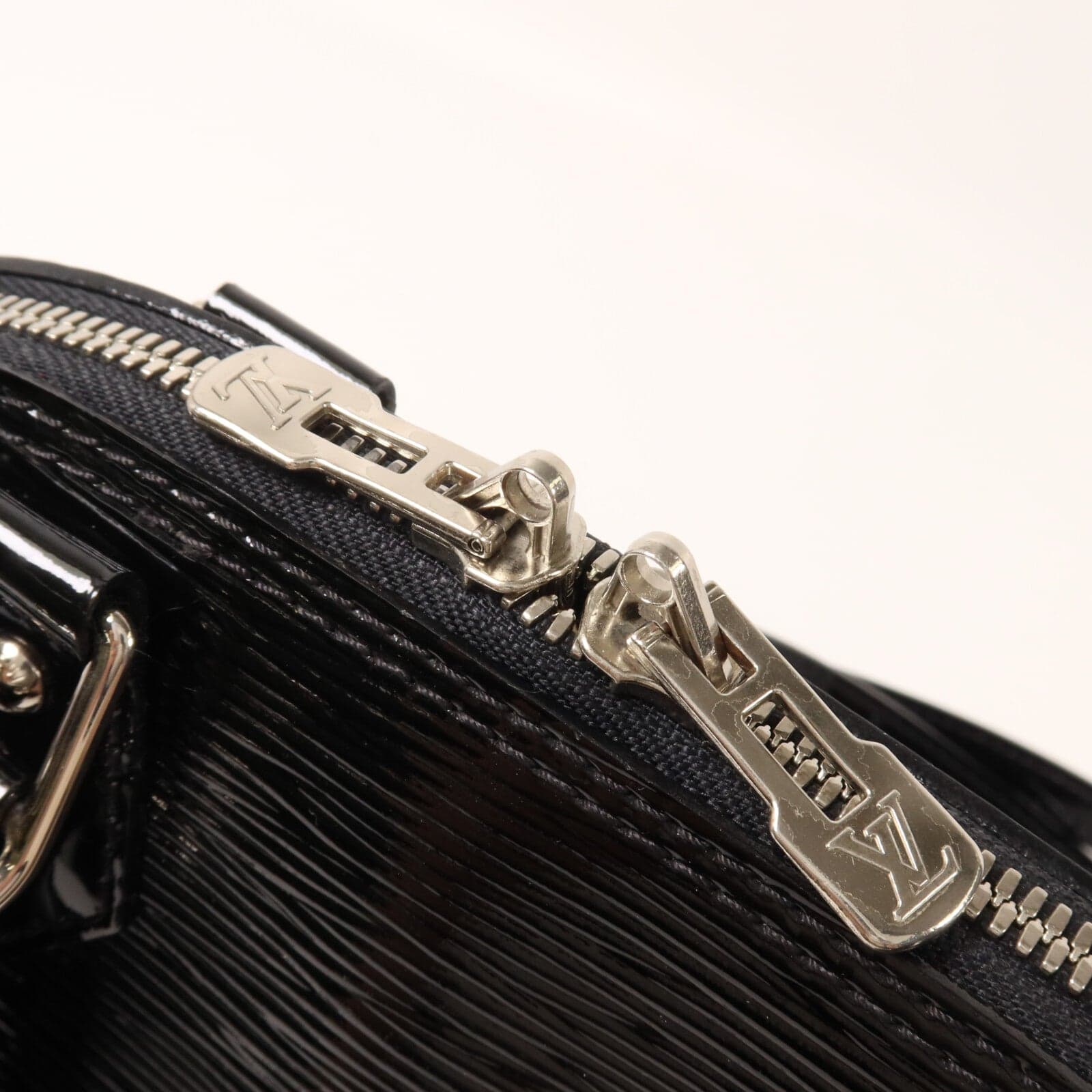 LOUIS VUITTON Alma M4031N 兩用包 皮革