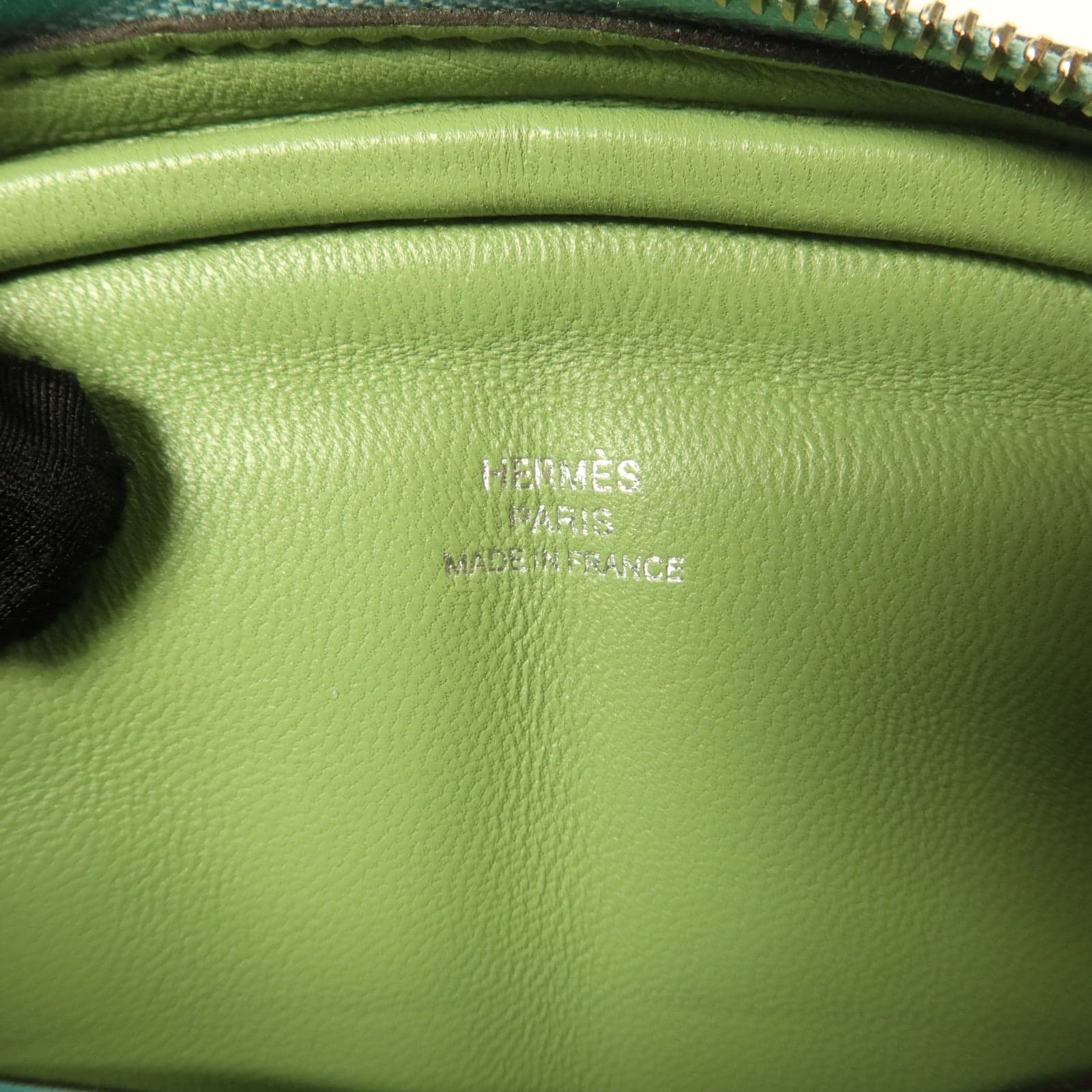 LOUIS VUITTON Loop 肩背包 牛皮