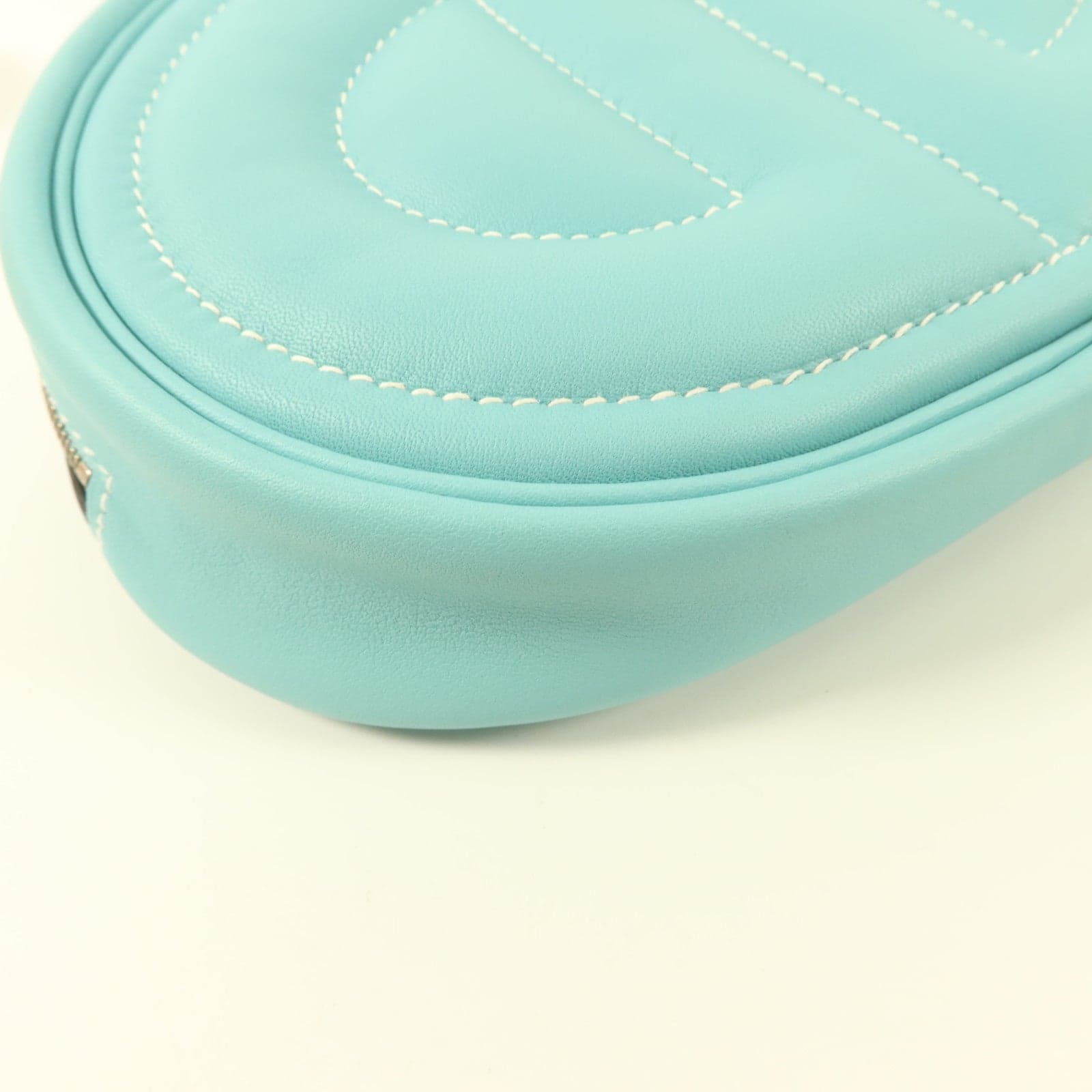 LOUIS VUITTON Loop 肩背包 牛皮